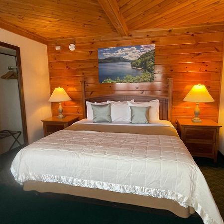 Lake Crest Inn レイク・ジョージ エクステリア 写真