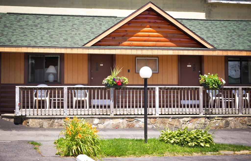 Lake Crest Inn レイク・ジョージ エクステリア 写真