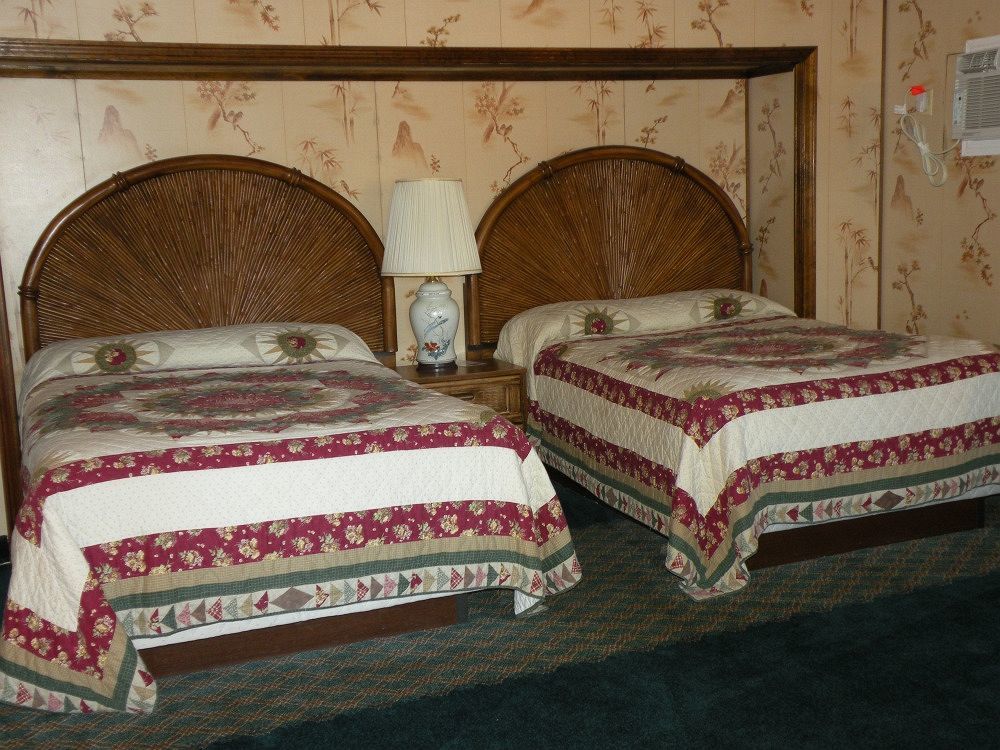 Lake Crest Inn レイク・ジョージ エクステリア 写真
