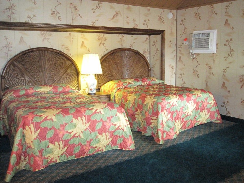 Lake Crest Inn レイク・ジョージ エクステリア 写真