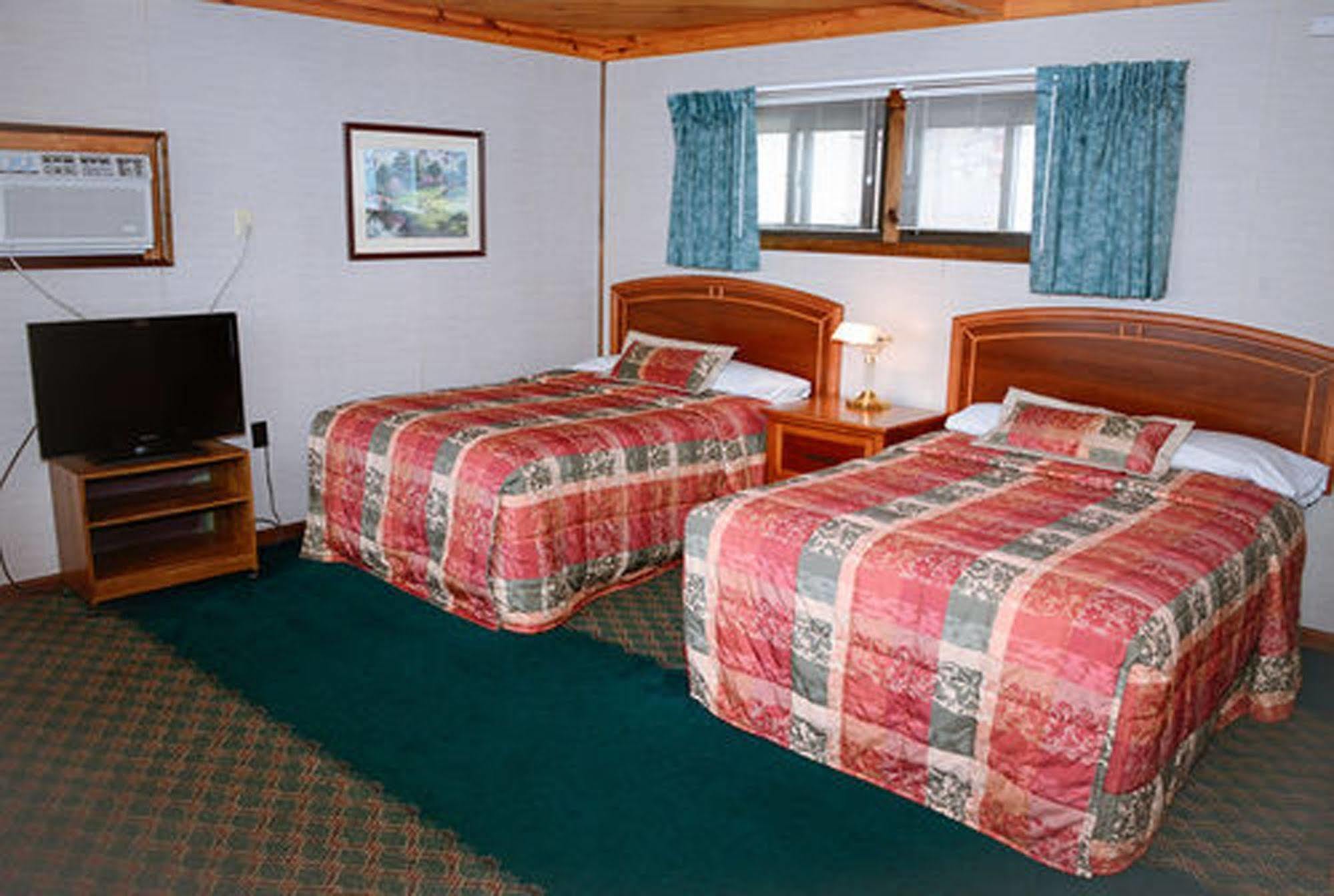Lake Crest Inn レイク・ジョージ エクステリア 写真